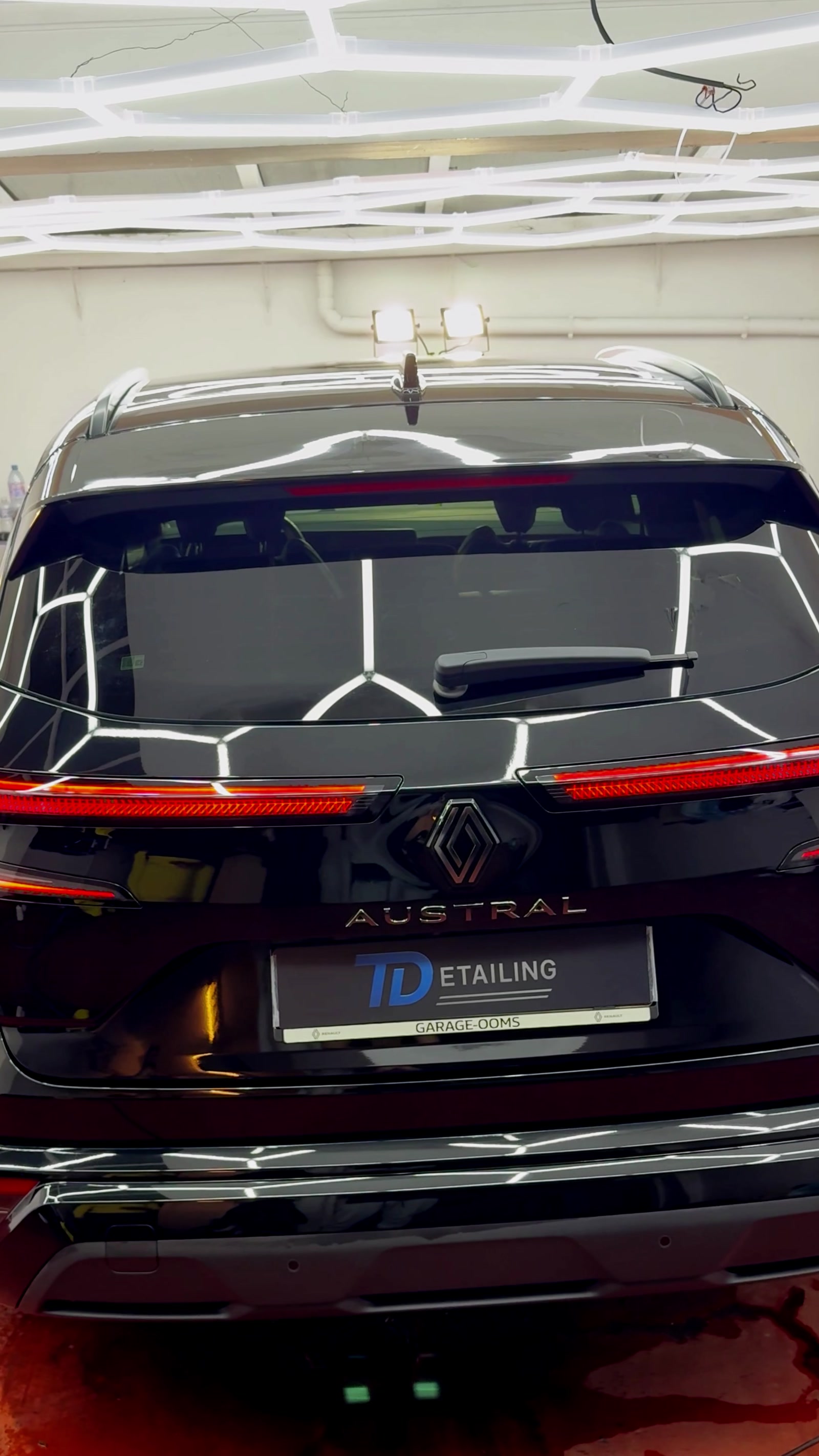 Polish & shine detailing